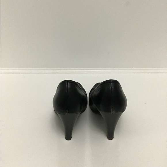 Aldo Black Heels - Picture 4 of 4